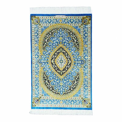 ペルシャ絨毯 クム産<br>ノージャワン工房<br>絹100%　58×92cm<br>商品番号 66747