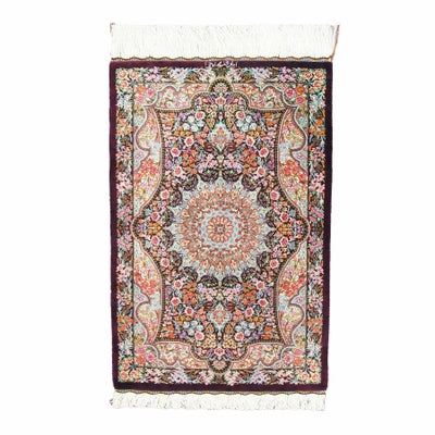 ペルシャ絨毯クム産<br>マルージィ工房<br>絹100％　58×88cm<br>商品番号76459
