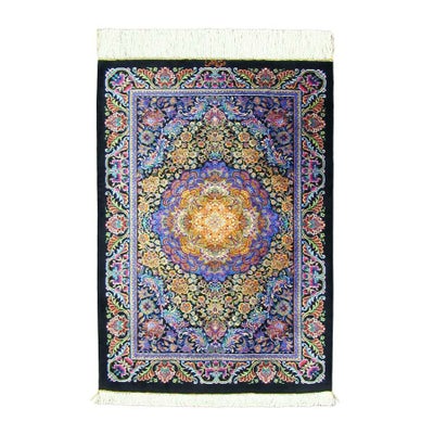 ペルシャ絨毯クム産<br>カゼミ工房<br>絹100％　60×90cm<br>商品番号77510