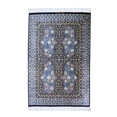 ペルシャ絨毯 クム産<br>エリヤシ工房<br>絹100% 74×114cm<br>商品番号69336