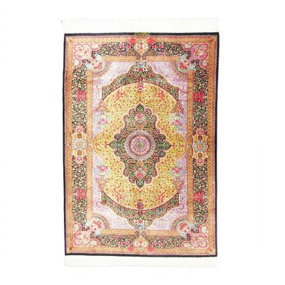 ペルシャ絨毯 クム産<br>アハマディ工房<br>絹100% 102x155cm<br>商品番号80697