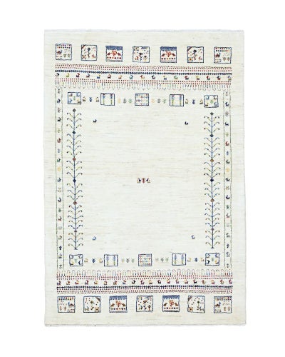 ペルシャ絨毯<br>シラーズ産ギャッベ<br>ファインカシュクリ<br>毛100%　120×177cm <br>商品番号82675