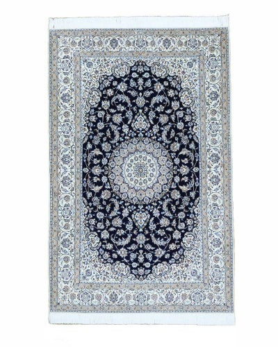 ペルシャ絨毯<br>ナイン産（シシラ）<br>ハビビアン工房<br>毛＆絹 　153×240ｃｍ<br>商品番号84948