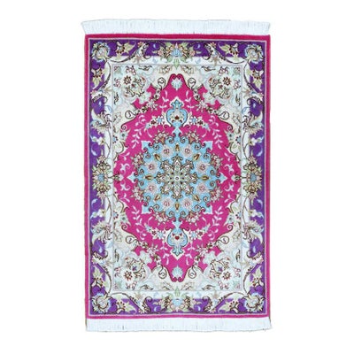 ペルシャ絨毯<br>タブリーズ産<br>毛＆絹 61×93cm<br>商品番号85115