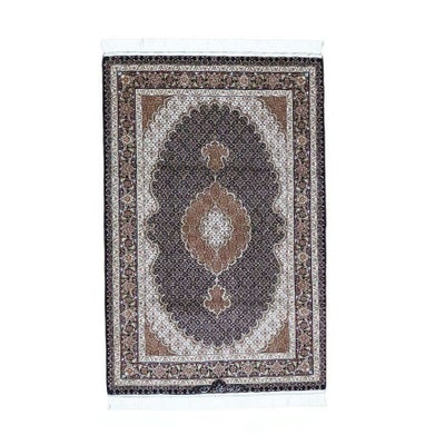 ペルシャ絨毯<br>タブリーズ産<br>アッドラヒアン工房<br>毛＆絹  105×164cm<br>商品番号85644