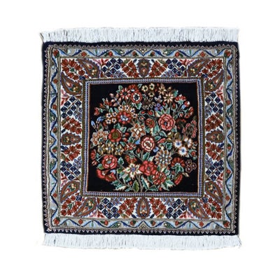 ペルシャ絨毯<br>ケルマン産<br>毛100％　64×62cm<br>商品番号87671