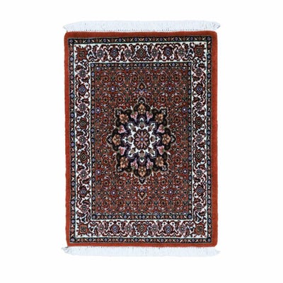 ペルシャ絨毯<br>ビジャー産<br>毛100％　50×71ｃｍ<br>商品番号87574