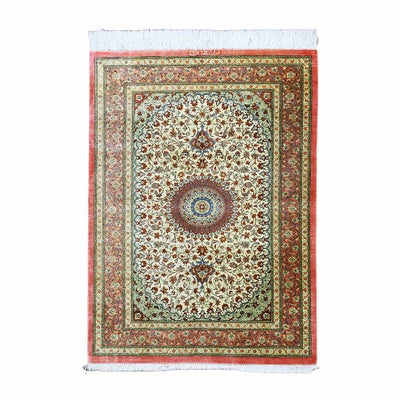 ペルシャ絨毯クム産<br>エルザディ工房<br>絹100% 81×112cm<br>商品番号89002