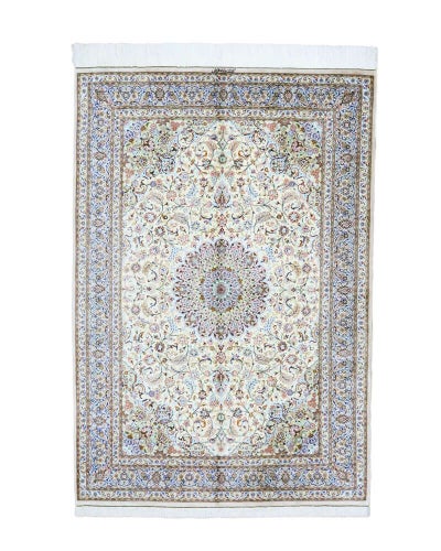 ペルシャ絨毯 クム産 <br>パディデ工房<br>絹100% 137×198cm<br>商品番号89712