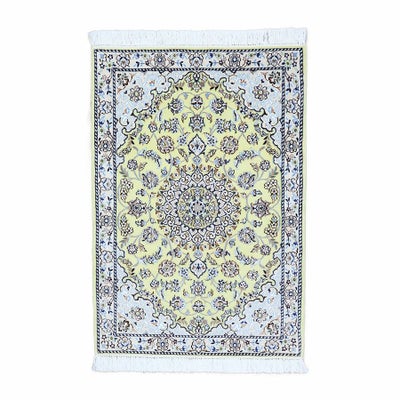 ペルシャ絨毯<br>ナイン産<br>毛＆絹 82×120cm<br>商品番号89790