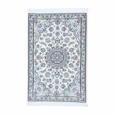 ペルシャ絨毯<br>ナイン産<br>毛＆絹 82×124cm<br>商品番号90123