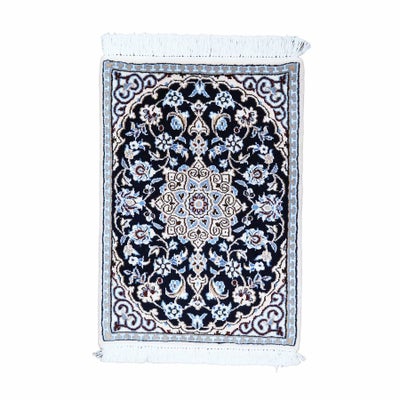ペルシャ絨毯<br>ナイン産<br>毛＆絹 43×60cm<br>商品番号 90217