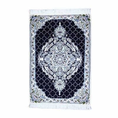 ペルシャ絨毯<br>ナイン産<br>毛＆絹 64×95cm<br>商品番号 90138
