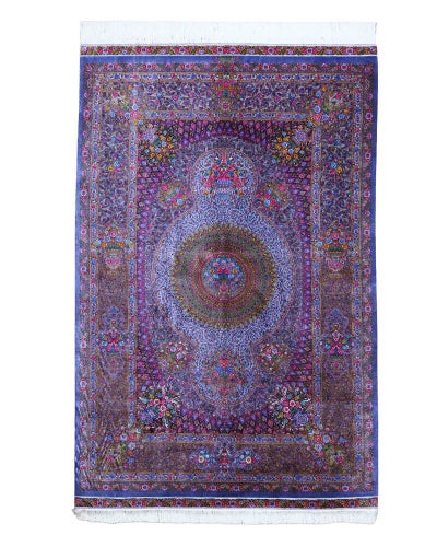 ペルシャ絨毯 クム産 <br>ザビヒ工房<br>絹100％　195×132cm<br>商品番号80689
