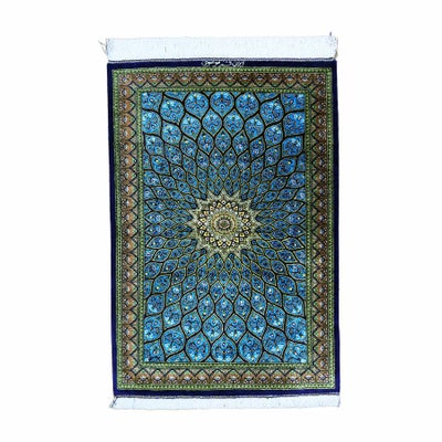 ペルシャ絨毯クム産<br>ムサヴィ工房<br>絹100％　60×90cm<br>商品番号90739
