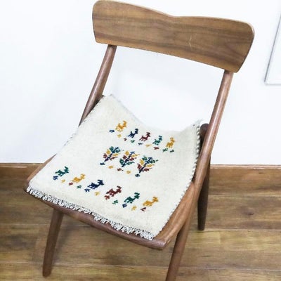 ペルシャ絨毯  手織り<br> ギャッベ  シラーズ産<br>毛100％　41×38cm<br>商品番号90439