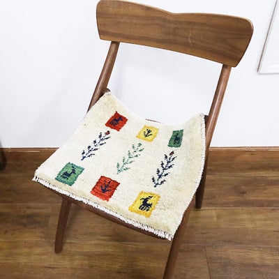 ペルシャ絨毯 ギャッベ　<br>座布団　43×38cm　<br>No.90442　アイボリー