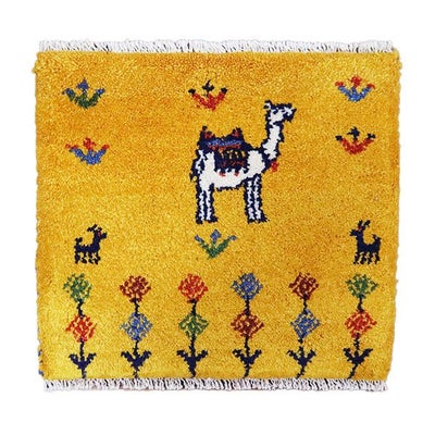 ペルシャ絨毯  手織り<br> ギャッベ  シラーズ産<br>毛100％　42×37cm<br>商品番号90453(らくだ)