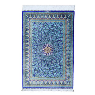ペルシャ絨毯クム産<br>ムサヴィ工房<br>絹100% 78×118cm<br>商品番号90790