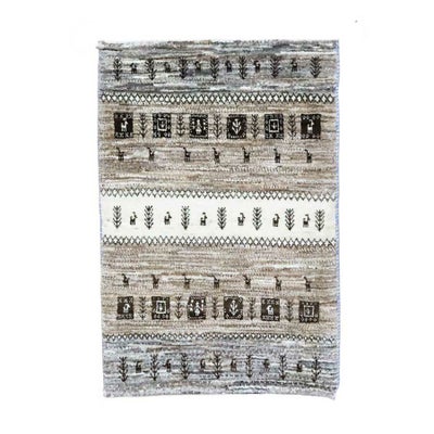 ペルシャ絨毯<br>シラーズ産ギャッベ<br>ファインカシュクリ<br>毛100％　55×80cm<br>商品番号90659