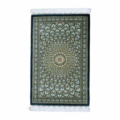 ペルシャ絨毯クム産<br>シャナ工房<br>絹100％ 60×91cm<br>商品番号90957