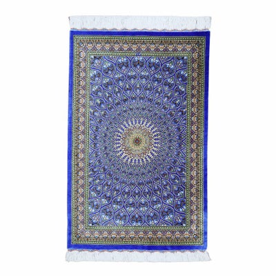 ペルシャ絨毯クム産<br>シャナ工房<br>絹100％　60×94cm<br>商品番号90958