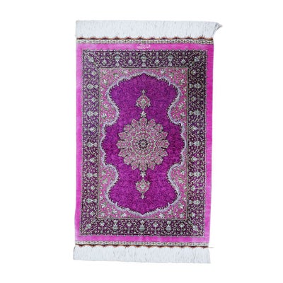 ペルシャ絨毯クム産<br>ザリン工房<br>絹100％　50×75cm<br>商品番号90787