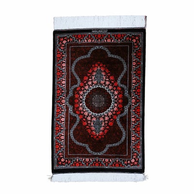 ペルシャ絨毯シルク<br>クム産ハミッド工房<br>絹100％　60×93cm<br>商品番号90962