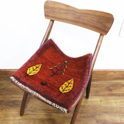 ギャッベ　シラーズ産　<br> 44×39cm　レッド　<br>No.91077
