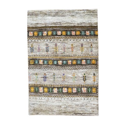 ペルシャ絨毯<br>シラーズ産ギャッベ<br>ファインカシュクリ<br>毛100％　65×97cm<br>商品番号91214