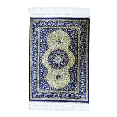 ペルシャ絨毯 クム産<br>マスミ工房<br>絹100％　61×87cm<br>商品番号91366