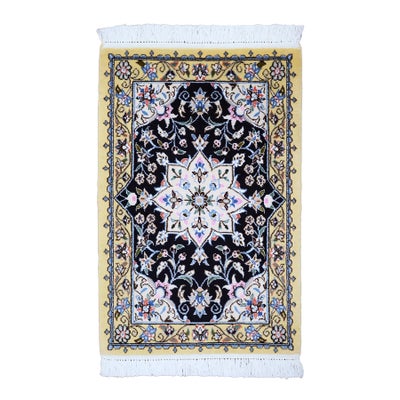 ペルシャ絨毯<br>ナイン産<br>毛＆絹 50×74cm<br>商品番号 91419