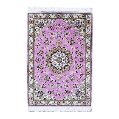 ペルシャ絨毯<br>ナイン産<br>毛＆絹 63×89cm<br>商品番号 91433
