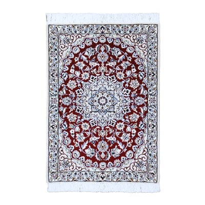 ペルシャ絨毯<br>ナイン産<br>毛＆絹 61×87cm<br>商品番号 91437