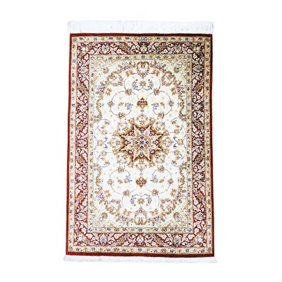 ペルシャ絨毯 クム産<br>マルージィ工房<br>絹100% 76×118cm<br>商品番号91525