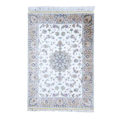 ペルシャ絨毯クム産<br>アミルザーデ工房<br>絹100% 78×111cm<br>商品番号91526