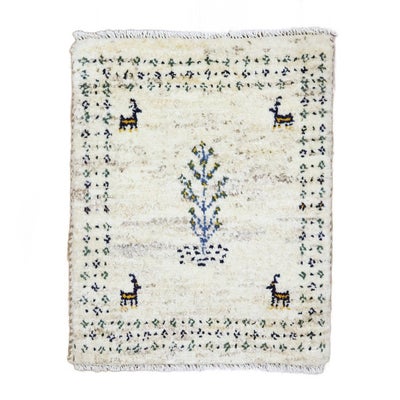 ペルシャ絨毯 手織り<br>ギャッベ　シラーズ産<br>毛100％　45×56cm<br>商品番号91357