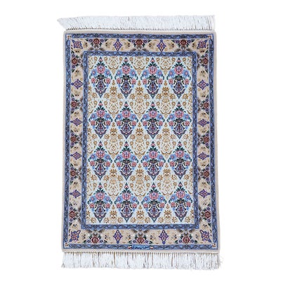ペルシャ絨毯<br>イスファハン産<br>サイーディ工房<br>毛＆絹 82×117cm<br>商品番号92116