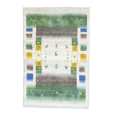 ペルシャ絨毯<br>シラーズ産ギャッベ<br>毛100％ 78×117cm<br>商品番号 92011